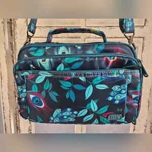 NWOT Lug Scoop Crossbody & Shoulder Bag With Built-in Wallet